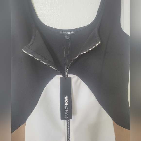 SOLD-Fashion Nova Dress - Dimensional Mini Zip Up Women's Sz L NWT - Picture 6 of 11